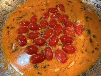 Spaghetti with grape tomato wine sauce